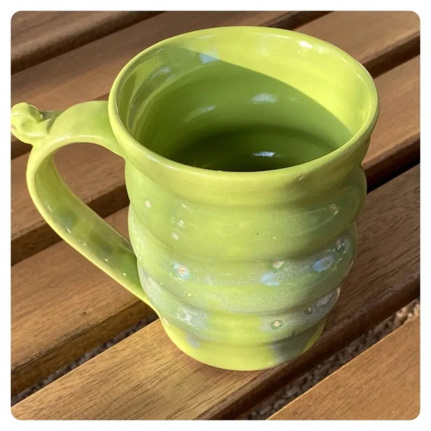2 ręcznie robiony kubek ceramiczny spirala w odcieniach zieleni zielony - POTERIA.webp