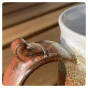 4 ręcznie robiony kubek ceramiczny w odcieniach beżu - POTERIA.webp