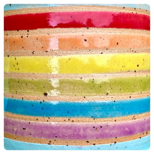 kubek_tecza_rainbow_turkus_paski